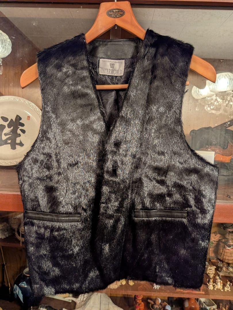 伊達の極み 極上シールスキン毛皮ベスト　ゴマフアザラシ　艶ブラック