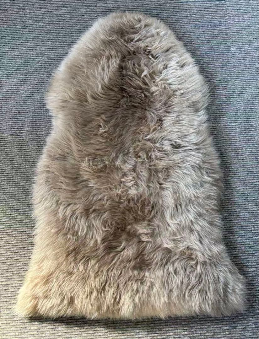 新品プレミアムシープスキンオーストリア天然毛皮 最高級ム一トンフリースウールラグ