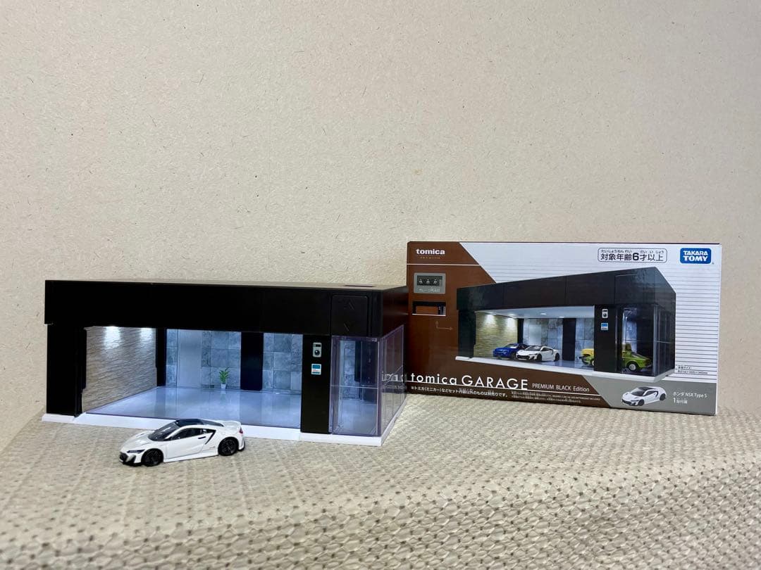 【開封済・NSX付き】トミカガレージPREMIUM BLACK Edition