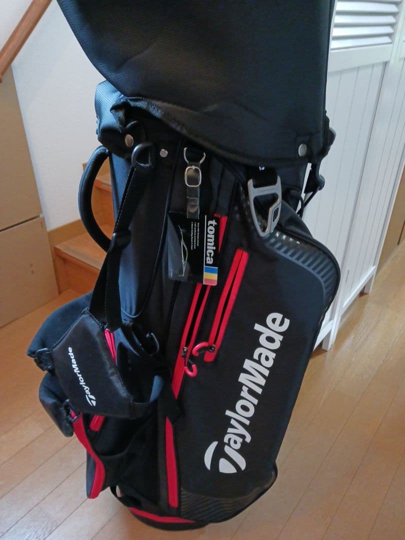 TaylorMade 　キャディバッグ 黒/赤