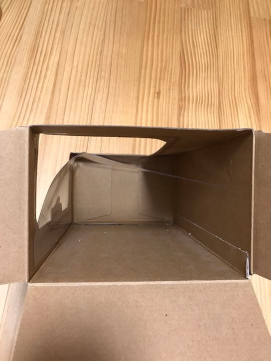 フェラーリF40 buragoベースWARM-UP社製　1/18