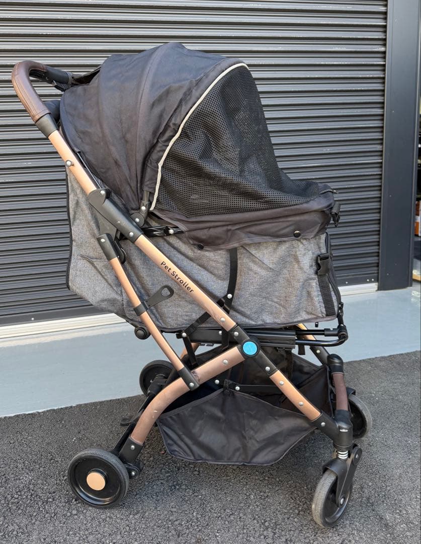 ペットカート 小型犬 中型犬 メッシュカバー付き(カラー：ブラック✖️グレー)