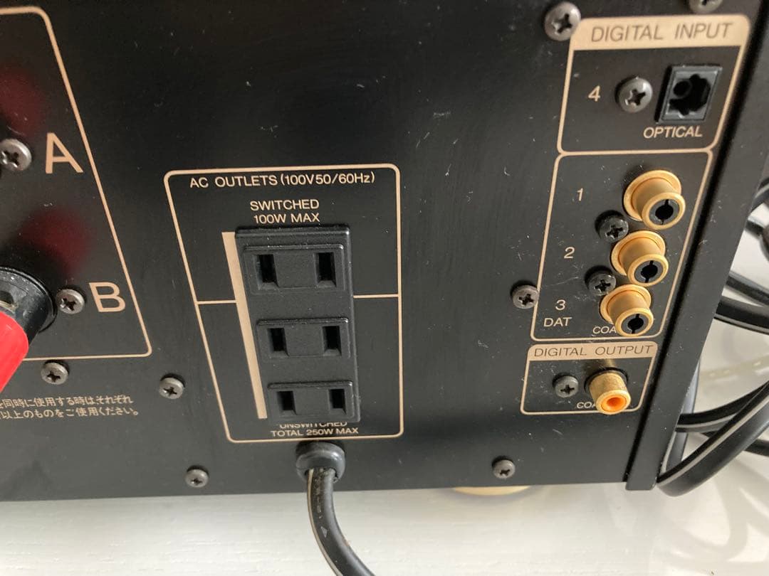 SANSUI AU-α777DG プリメインアンプ　ヴィンテージ　＊通電確認のみ