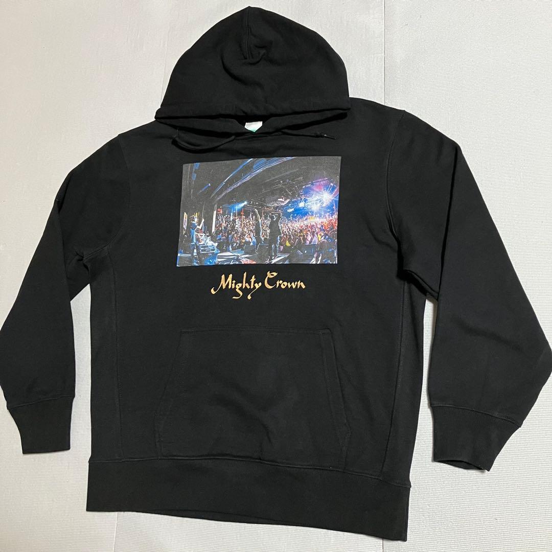 MIGHTY CROWN「3 PEAT CHAMPIONS」フーディー 黒XL