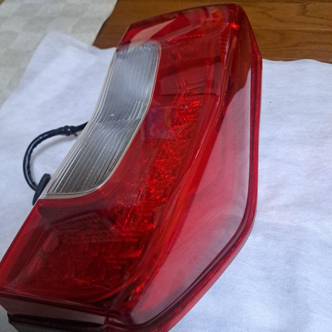 ダイハツ★タント★LA600S★テールランプ★LEDランプ★テールレンズ★良品