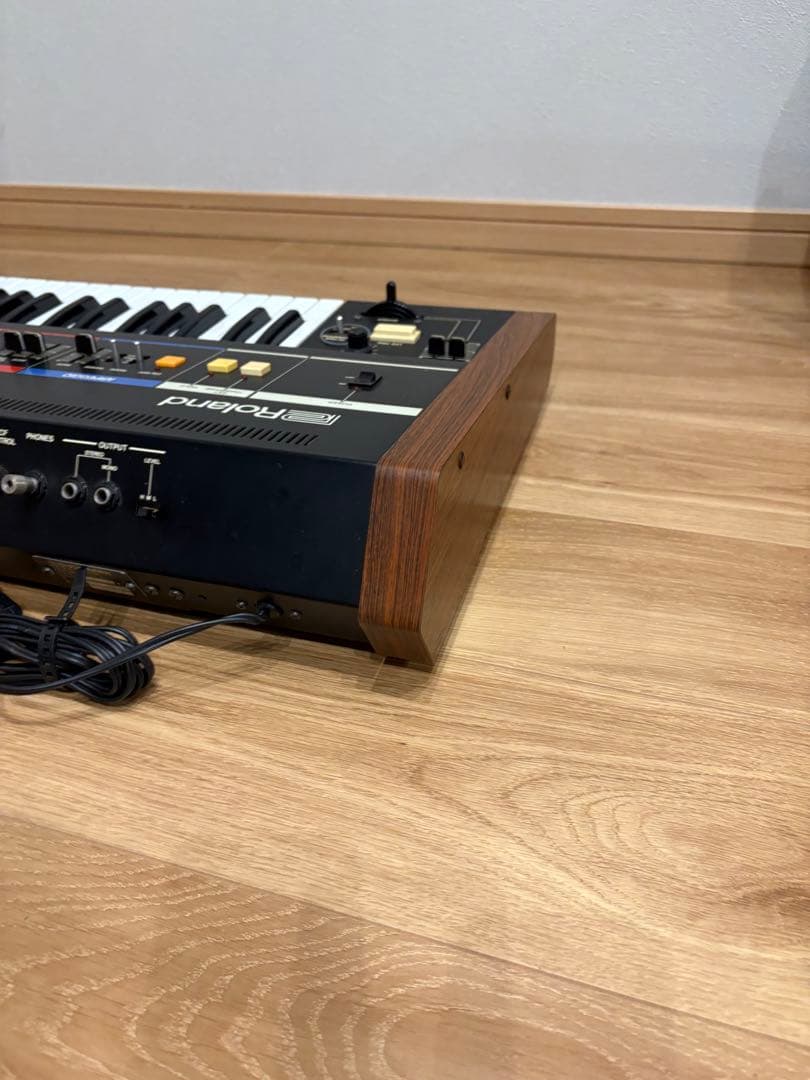 Roland JUNO-6 ポリフォニック・シンセサイザー