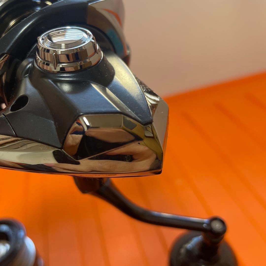 STRADIC SW4000XG スピニングリール