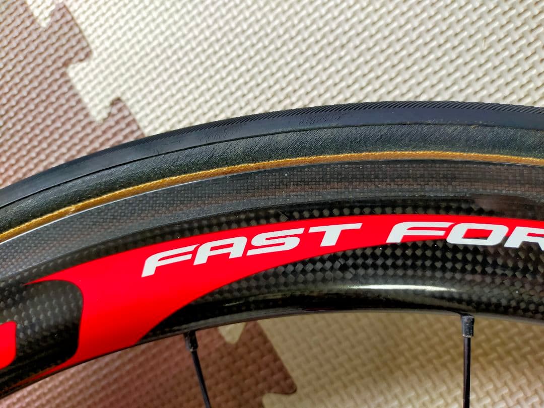 ファストフォワード FFWD F4R カーボンホイールセット タイヤ２本付