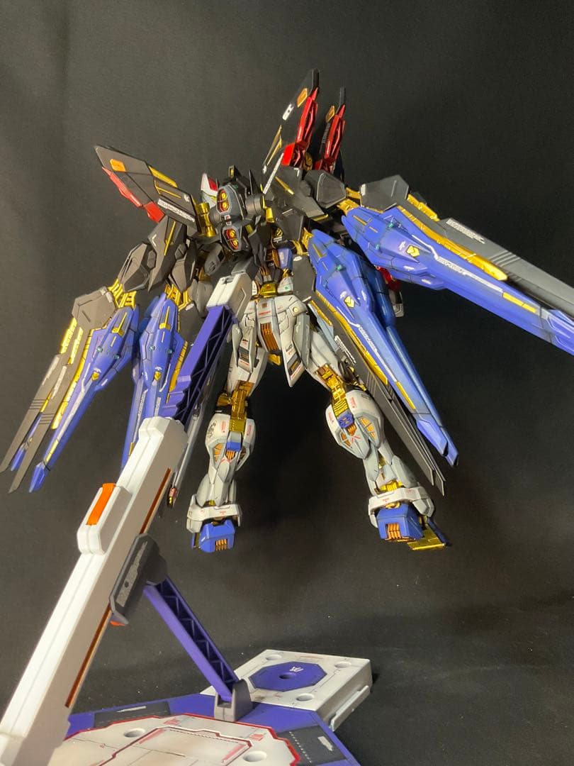 mgex ストライクフリーダム　全塗装　完成品