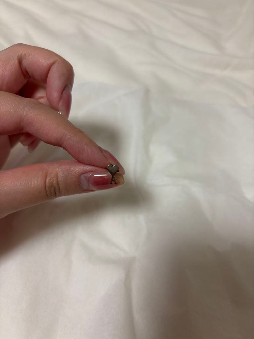 アミパリス　ピアス