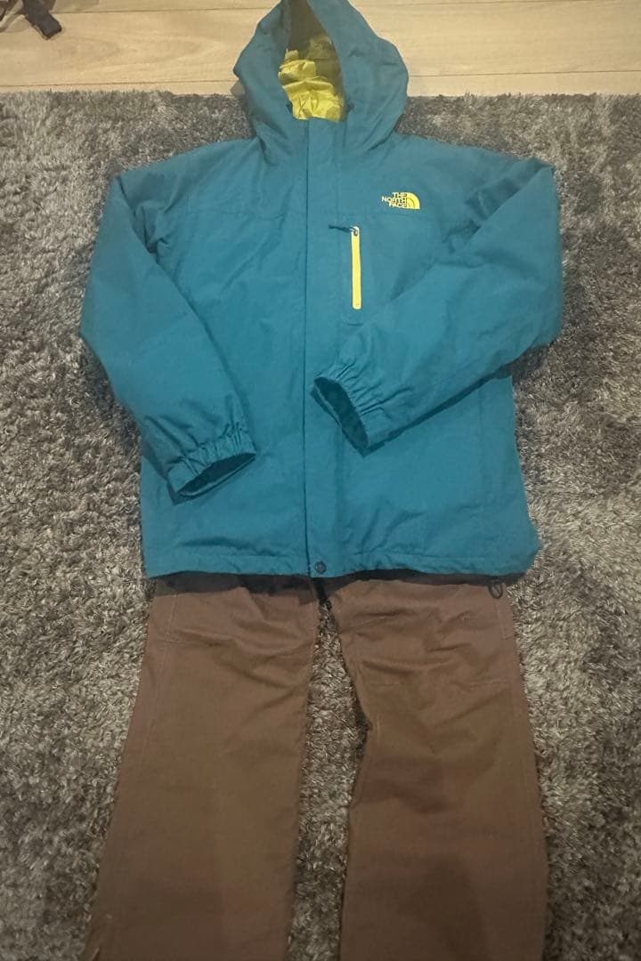 ノースフェイス　スキーウエア　スノーボード