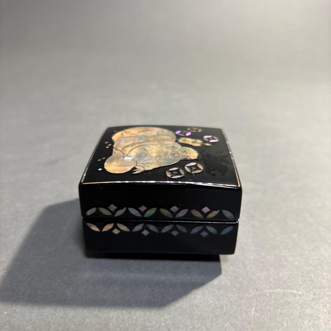 螺鈿　香合　貢山