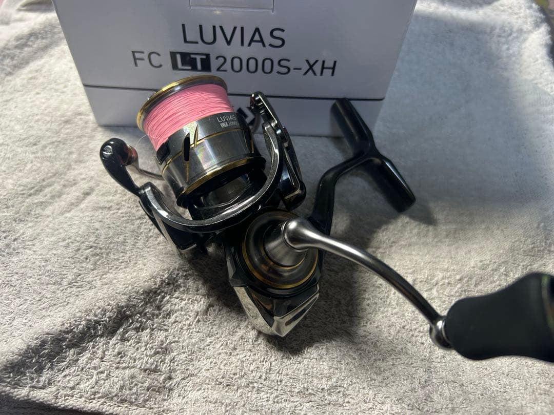 リール LUVIAS FC LT2000S-XH