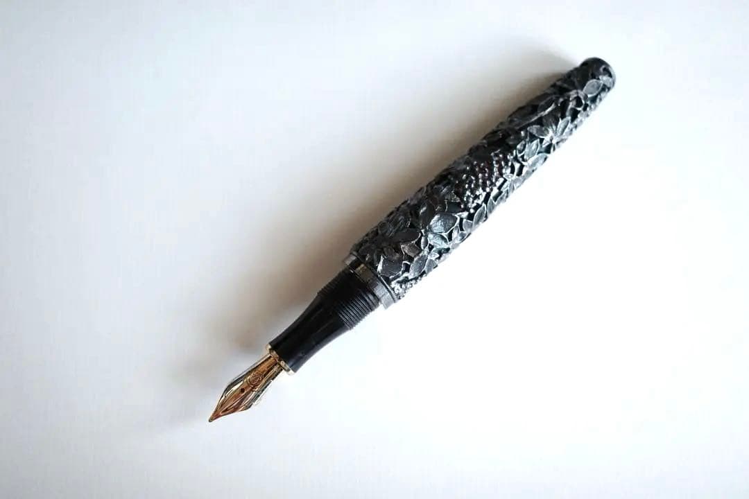 カランダッシュ　リビエラ・限定万年筆　外・内箱アリ（Caran d’ache ）