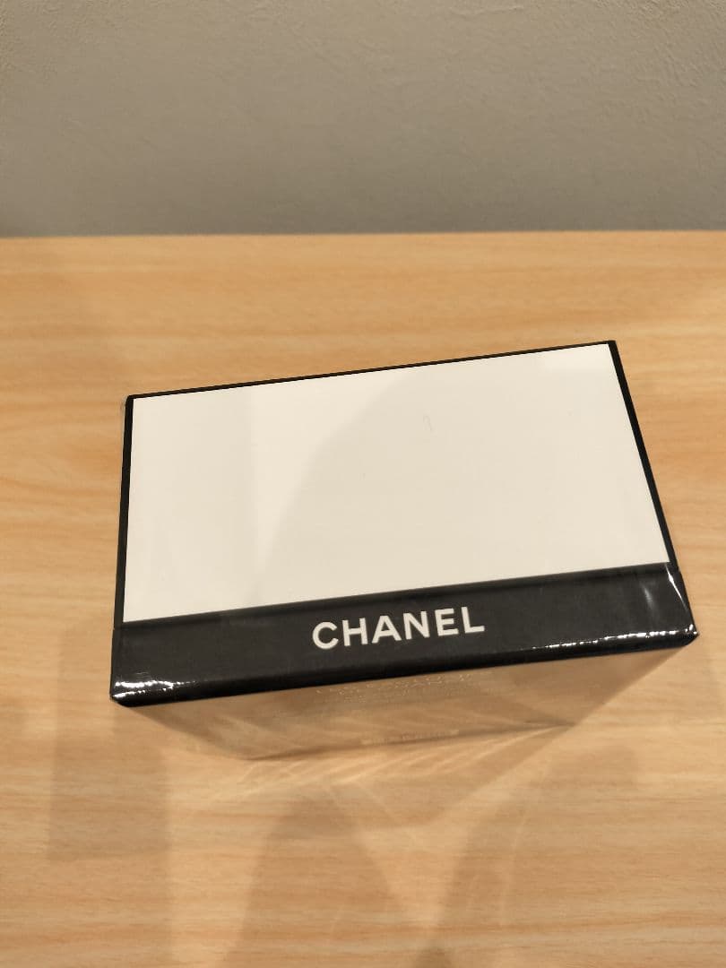 ■シャネル■新品未開封品　レゼクスクルジフ　フレッシュ　ボディ　クリーム