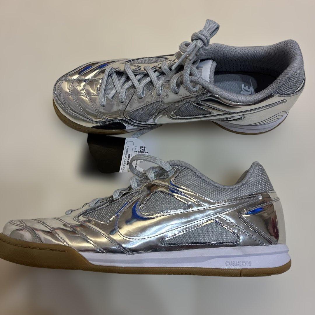 NIKE GATO メタリックシルバー