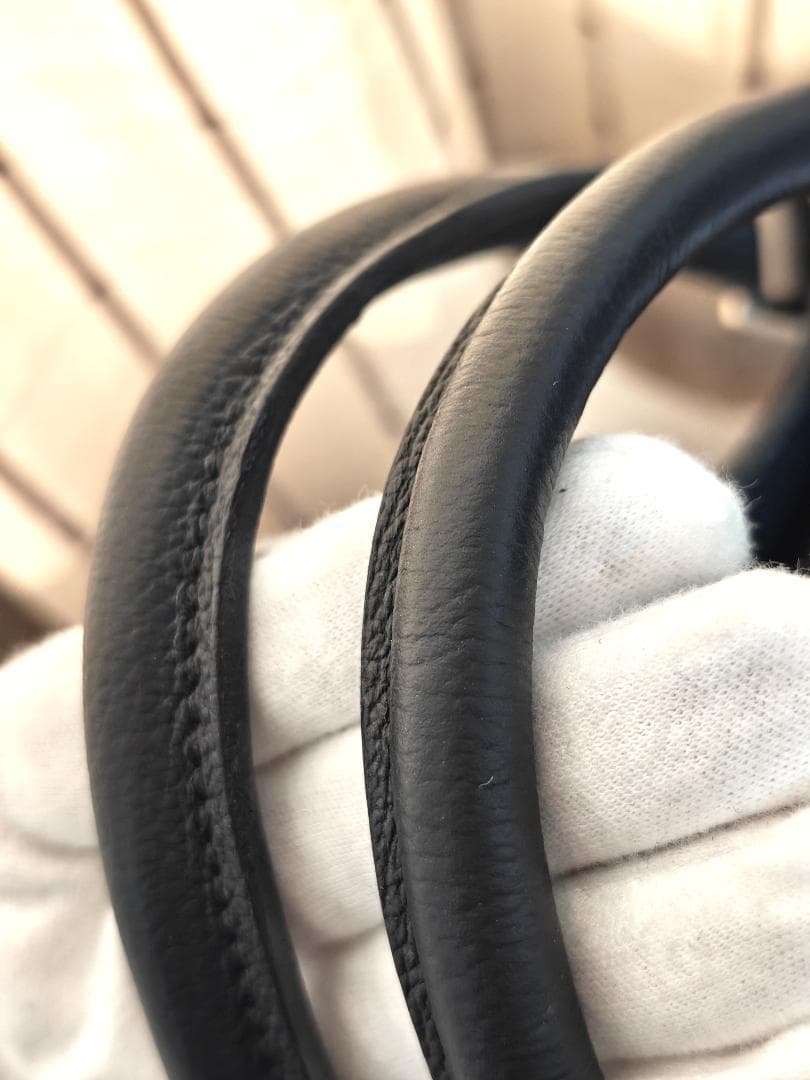 美品 ワイルドスワンズ ランスロット シュランケンカーフ ビジネスバッグ