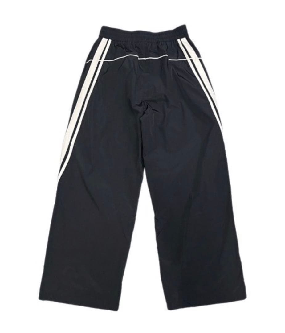 Chikashitsu+ セットアップ トラックジャケットとトラックパンツ