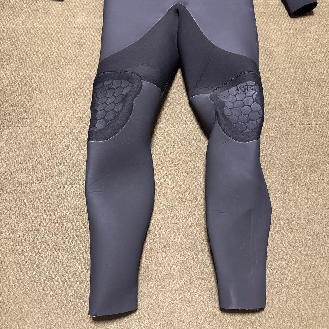 1回使用のみfellow ウェットスーツ XLBサイズ 膝パッド付き　フルメンズ