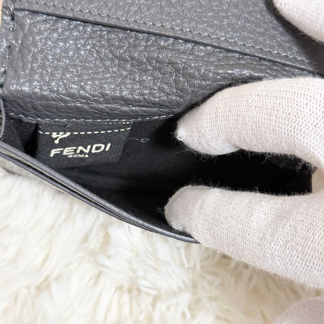 【未使用級】FENDI セレリア　名刺入れ　レザー　シルバー金具　シボ革