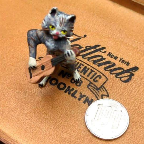 ヴィエナブロンズ コールドペイント 擬人化した猫の音楽隊 バイオリン