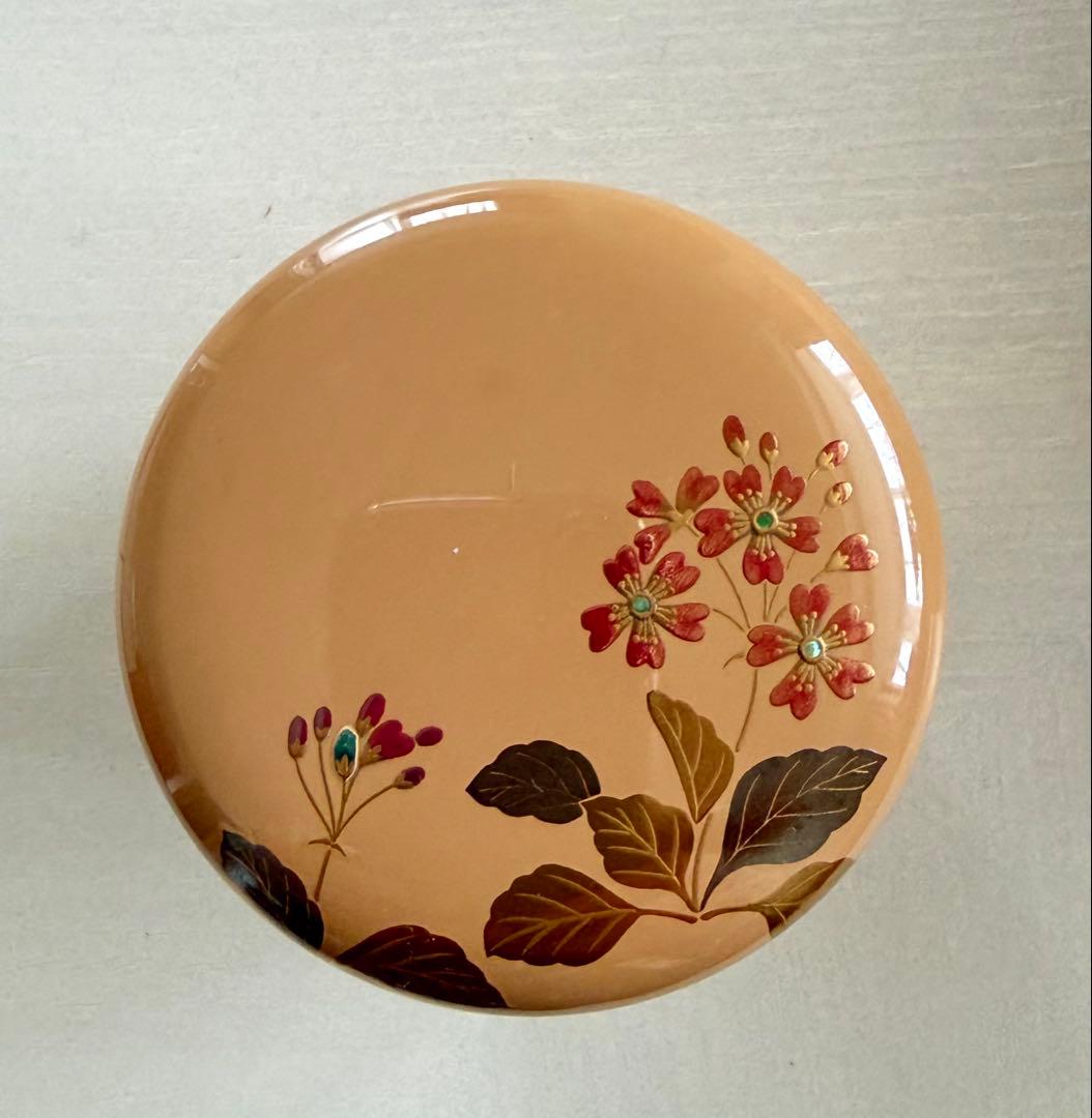 桜草.白.中棗　貝入り　加賀蒔絵師田中宗凌作