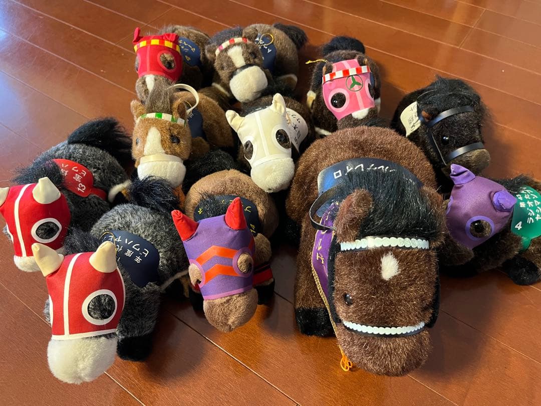 馬のぬいぐるみ１１頭セット