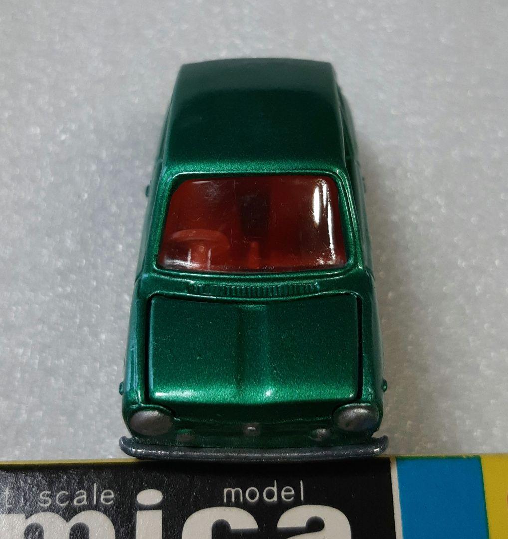 トミカ 9 SUBARU R-2 TOMY