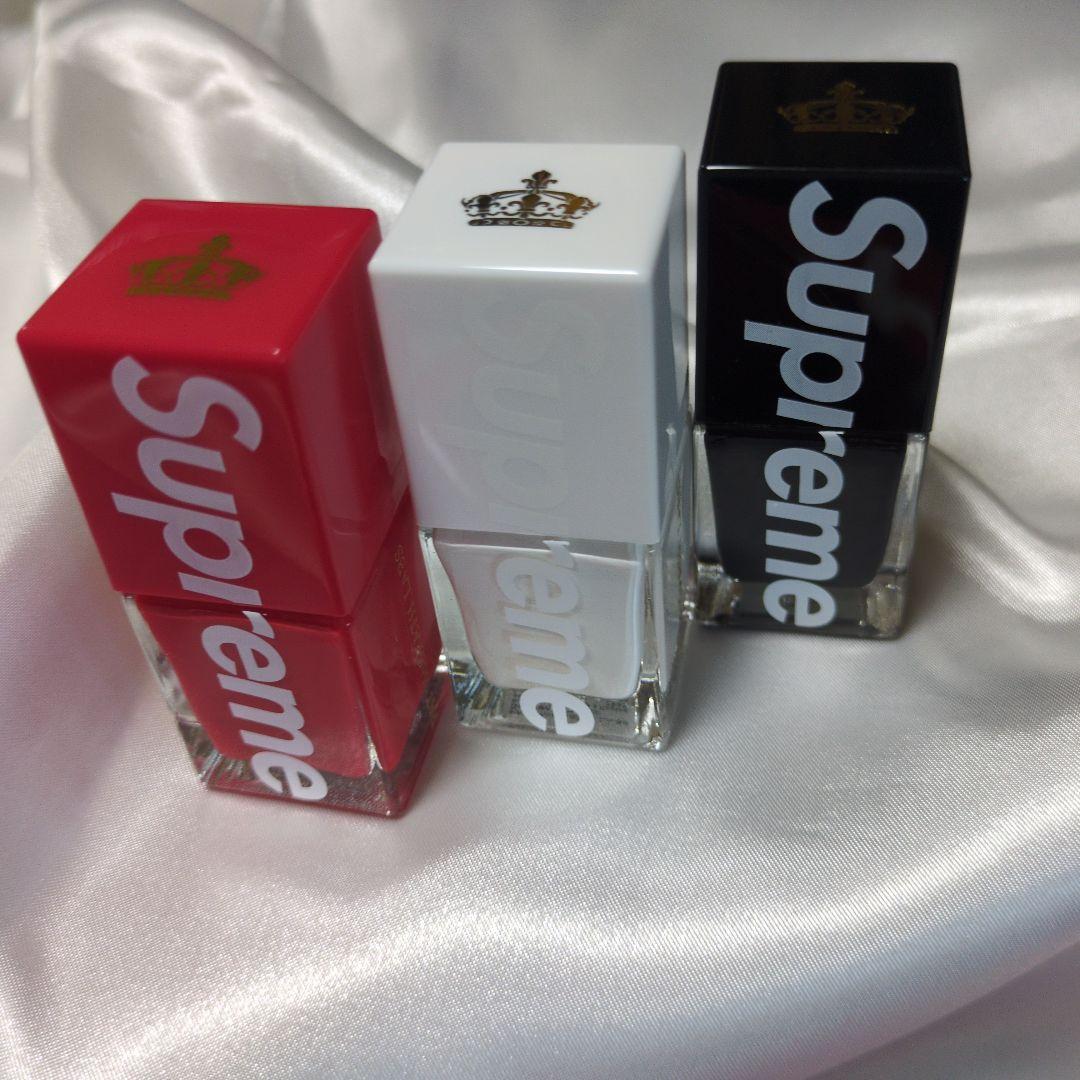 ♡Supreme ネイルポリッシュ 3本セット♡