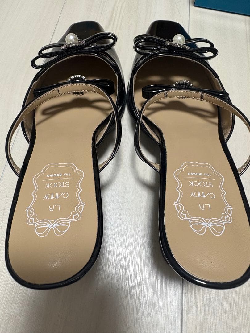 美品✨Lily Brown ビジューリボンストラップミュール