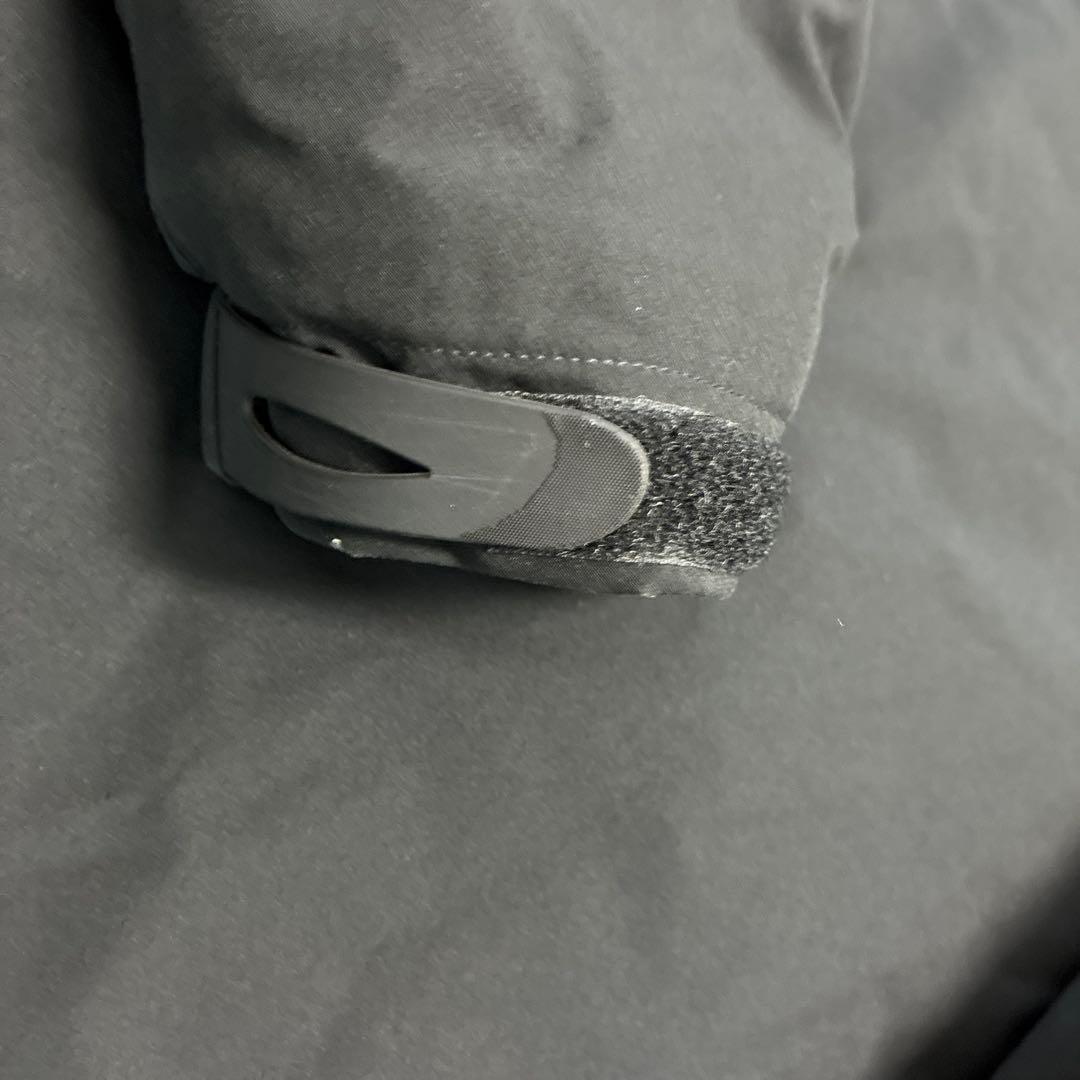 svolme発熱中綿ウォーマー上のみブラックLサイズ