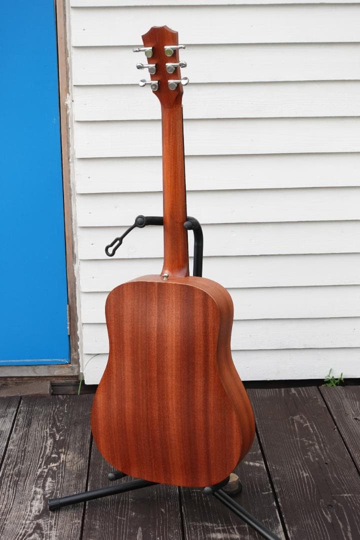 Baby Taylor Mahogany (BT2)とRITTERのギグバッグ