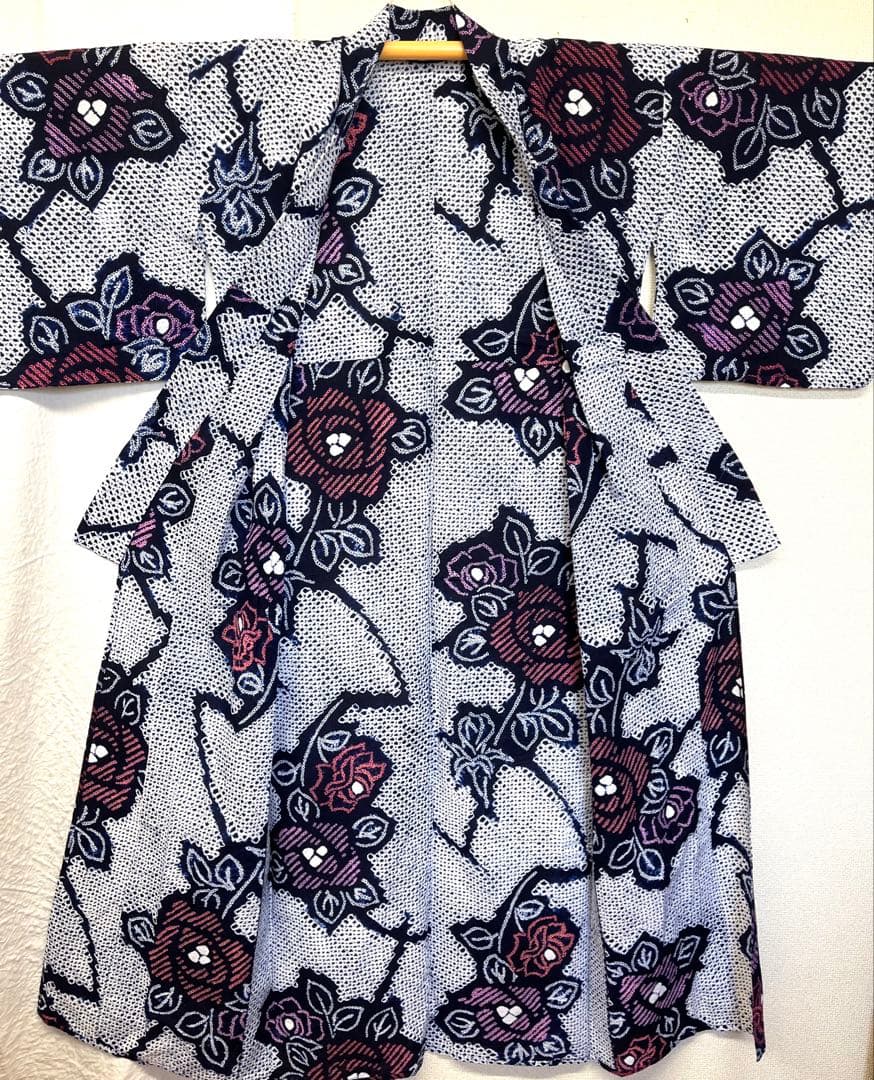 有松鳴海絞り　浴衣　薔薇　（207）