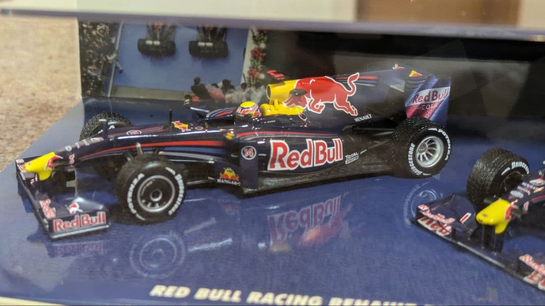 【レア新品未開封】レッドブルRB5 2台セット1-2フィニッシュ中国GP2009