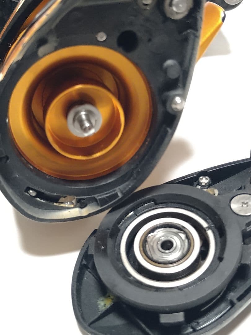 ダイワ T3 SV 8.1L スタジオコンポジット カーボンハンドルカスタム