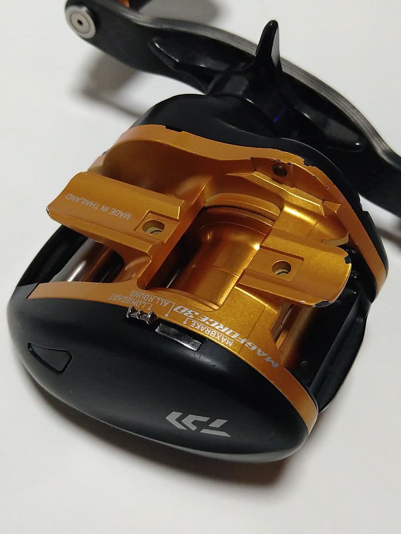 ダイワ T3 SV 8.1L スタジオコンポジット カーボンハンドルカスタム