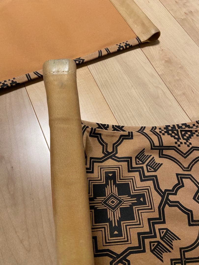 オールドマウンテン　garakuda ガラクダ キャメル