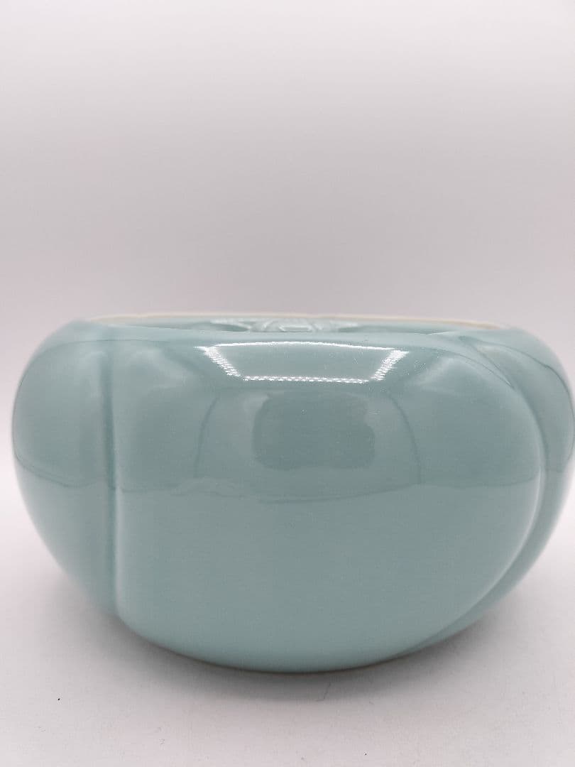 c911 水指 青磁捻梅 桜峰作 木箱 茶道具 古物