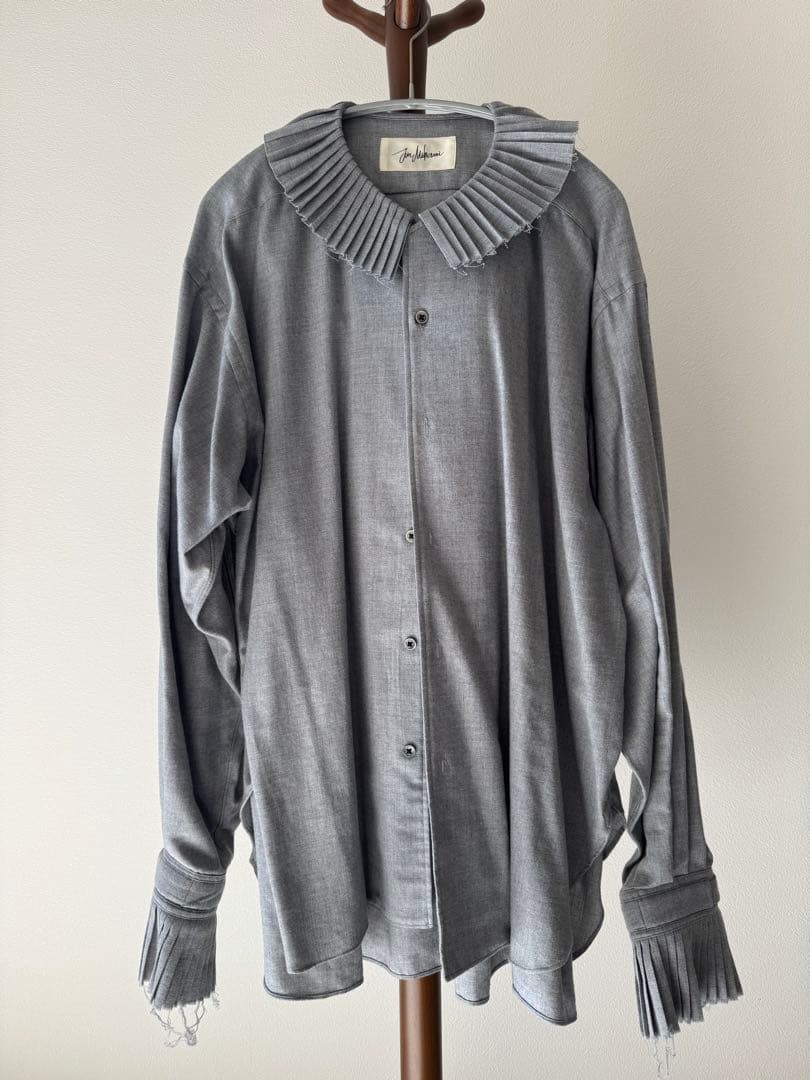 新品 junmikami ウールフリルシャツ グレー