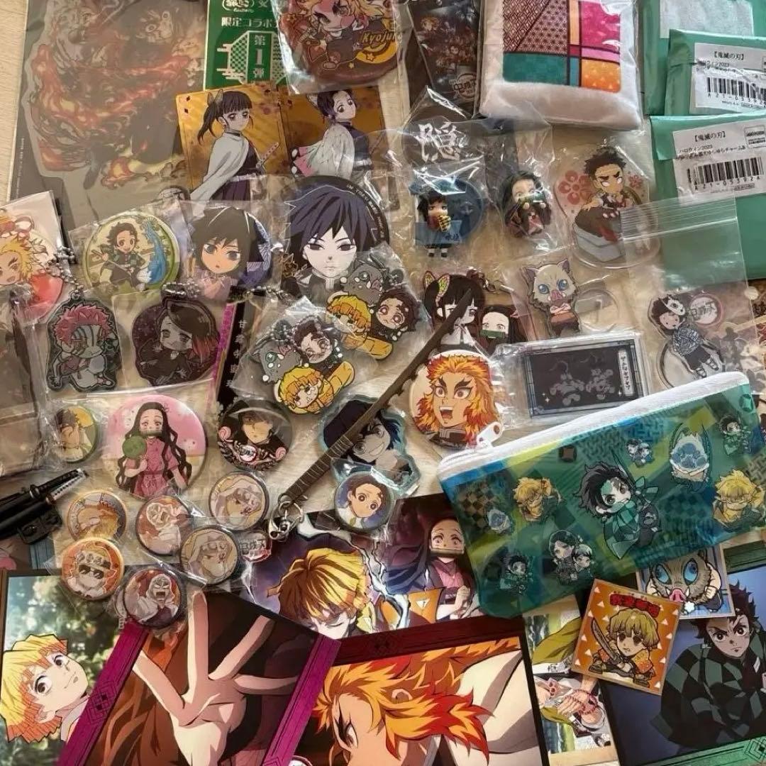 アニメグッズ 鬼滅の刃　大量　まとめ売り