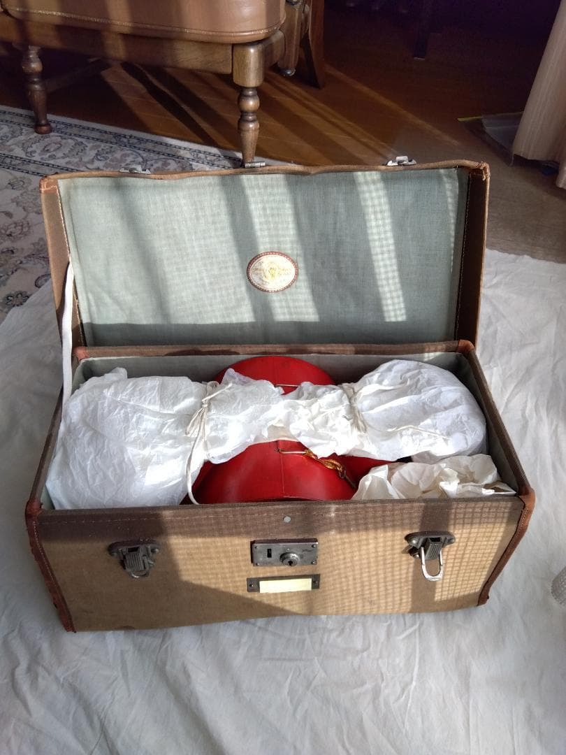 【レア中のレア】【ヴィンテージ】大礼帽と正肩章　海軍大佐　本物　ボロボロトランク