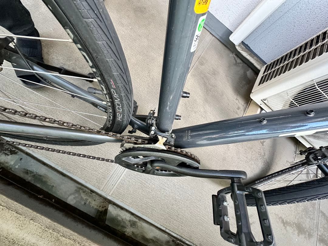 東京引き取り限定　TREK クロスバイク グレー　Mサイズ