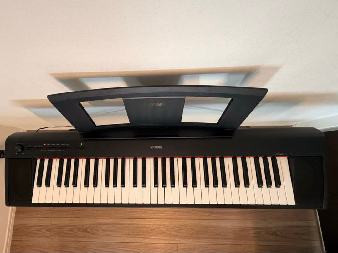 ヤマハ　電子ピアノ「Piaggero」 NP-12 スタンド付き