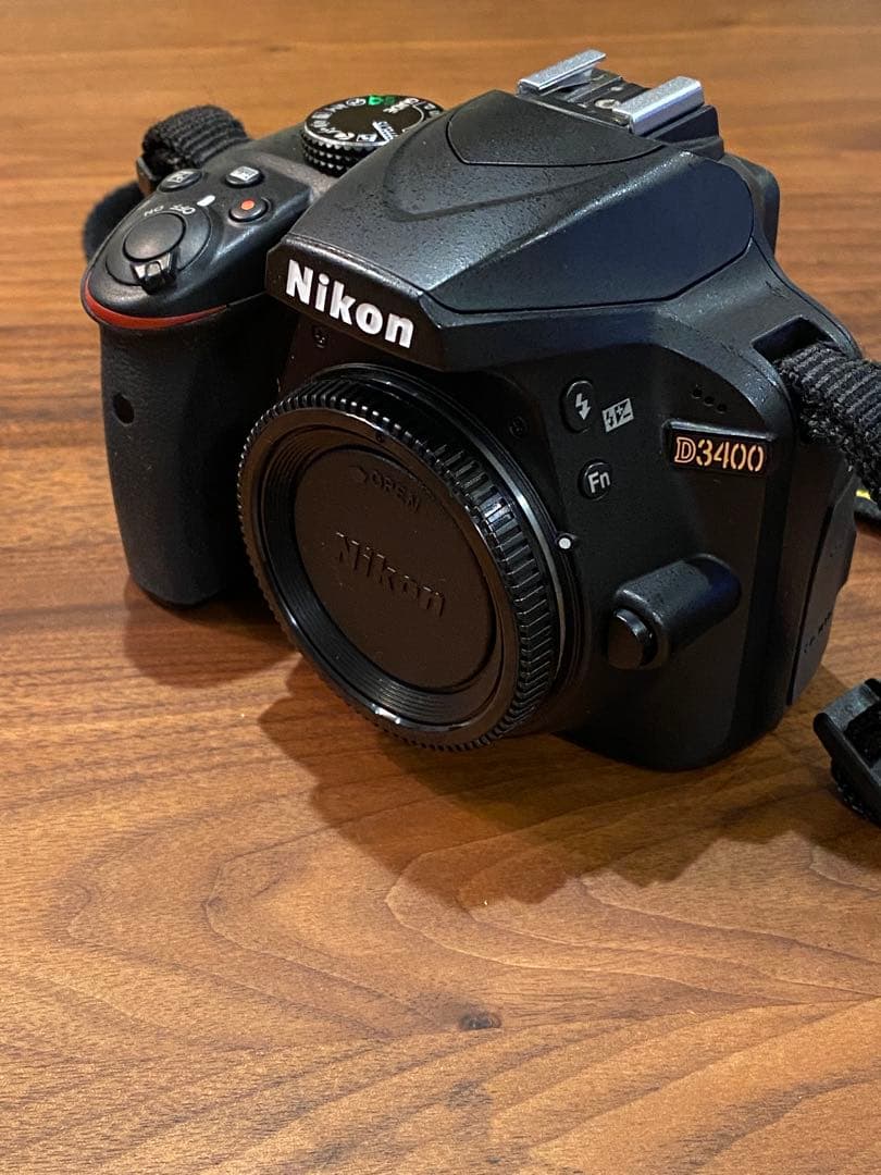Nikon D3400 デジタル一眼カメラ　動作品　オマケレンズ付　7148枚