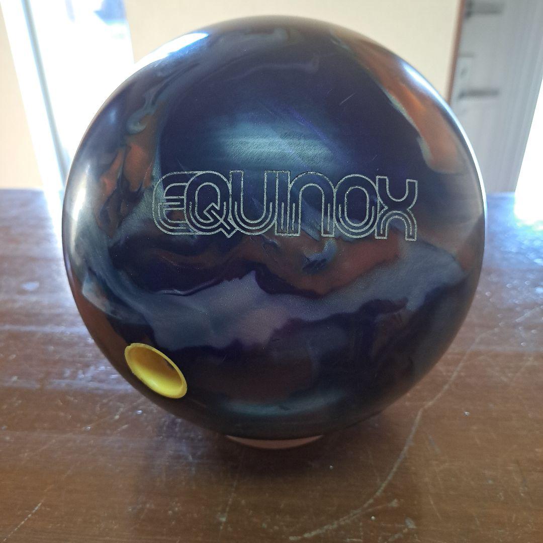 STORM　EQUINOX ボウリングボール 紫黒マーブル本州のみ送料込み。