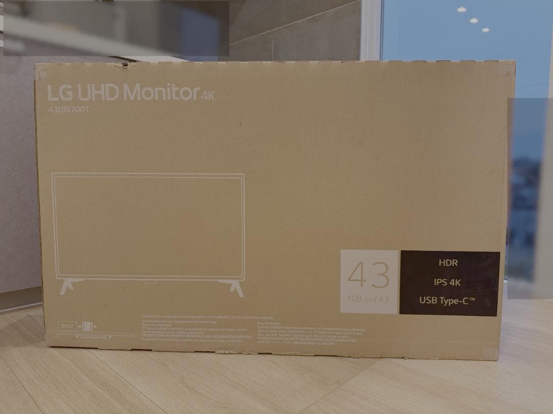 LG 43UN700T-B（43インチ 4Kモニター）