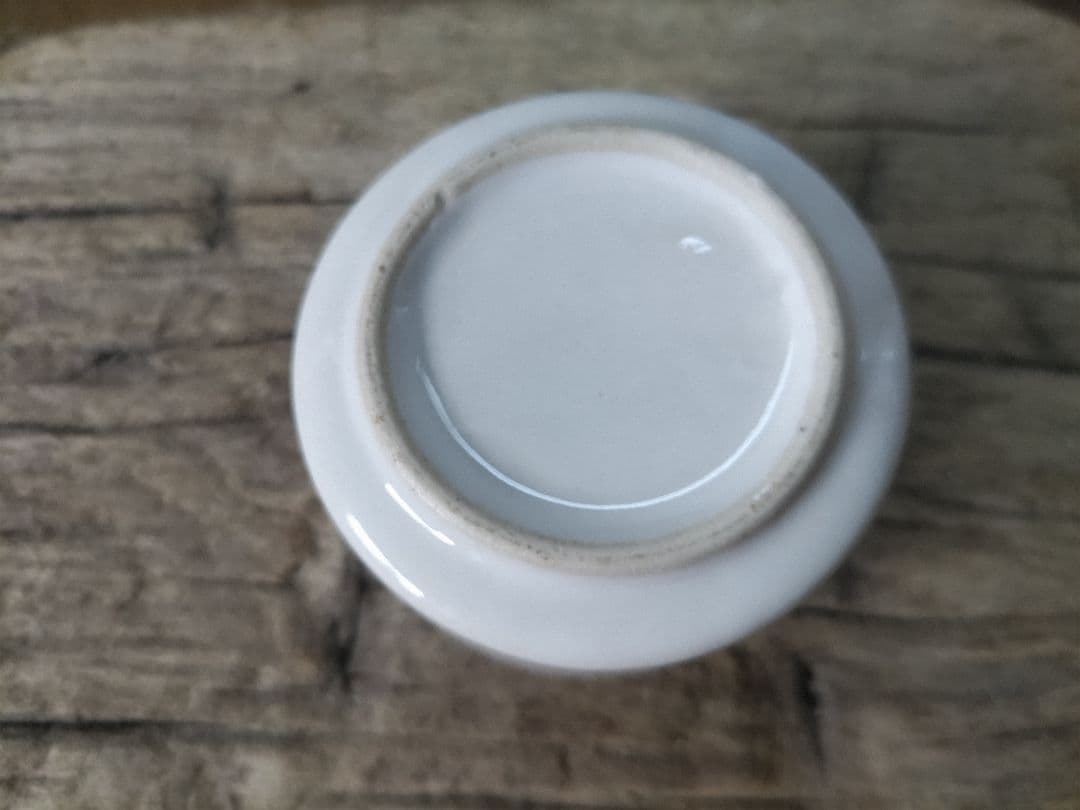 白磁　カップ　フランス