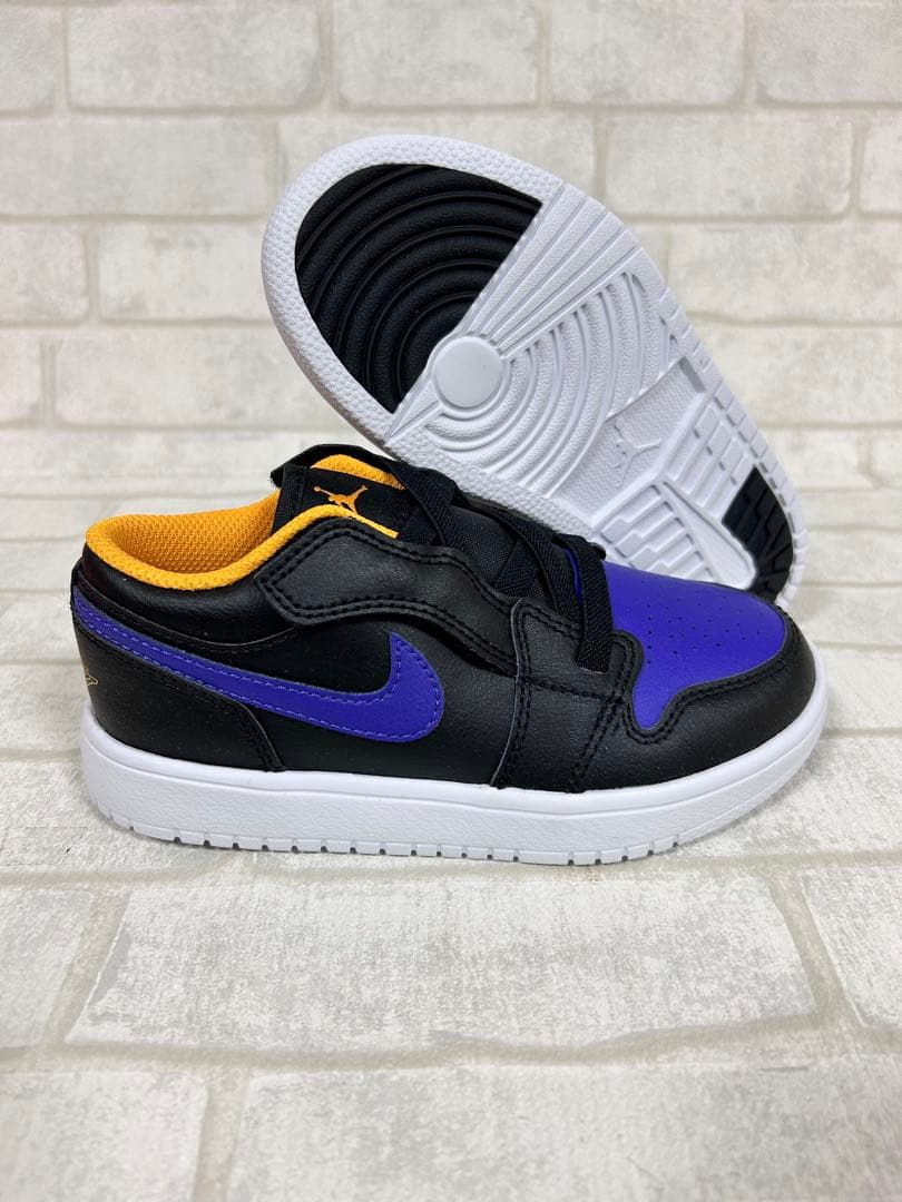 ナイキ ジョーダン　キッズスニーカー　JORDAN 1LOW ALT (PS)