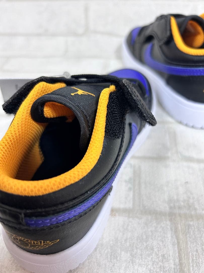 ナイキ ジョーダン　キッズスニーカー　JORDAN 1LOW ALT (PS)