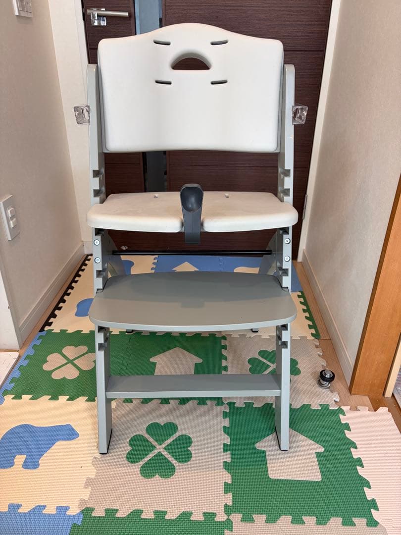 beyond junior ビヨンドジュニア ハイチェア